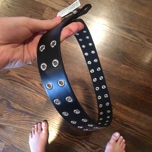 urban outfitters belt